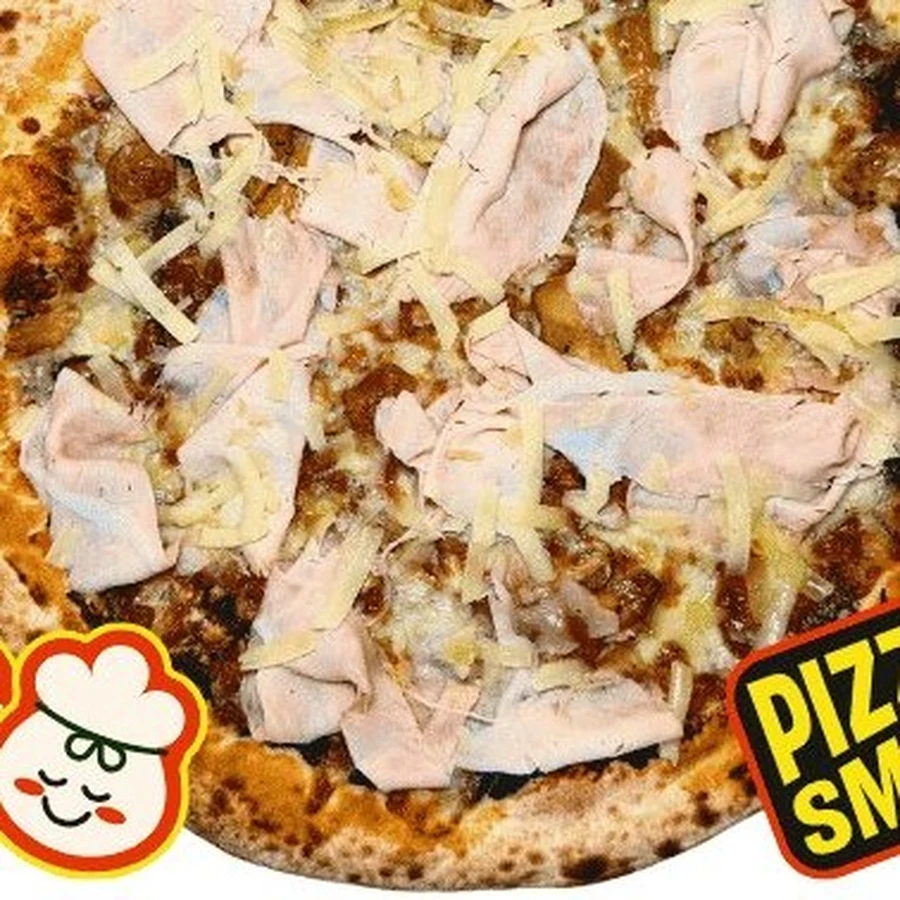 Pizza Smile's Heidi pizza, with mozzarella and cooked ham on a truffle base.